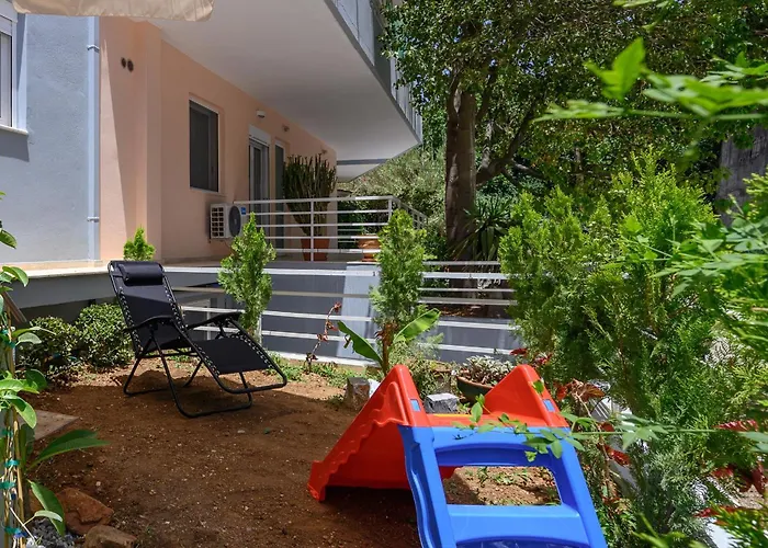 Cozy Corner Apartment